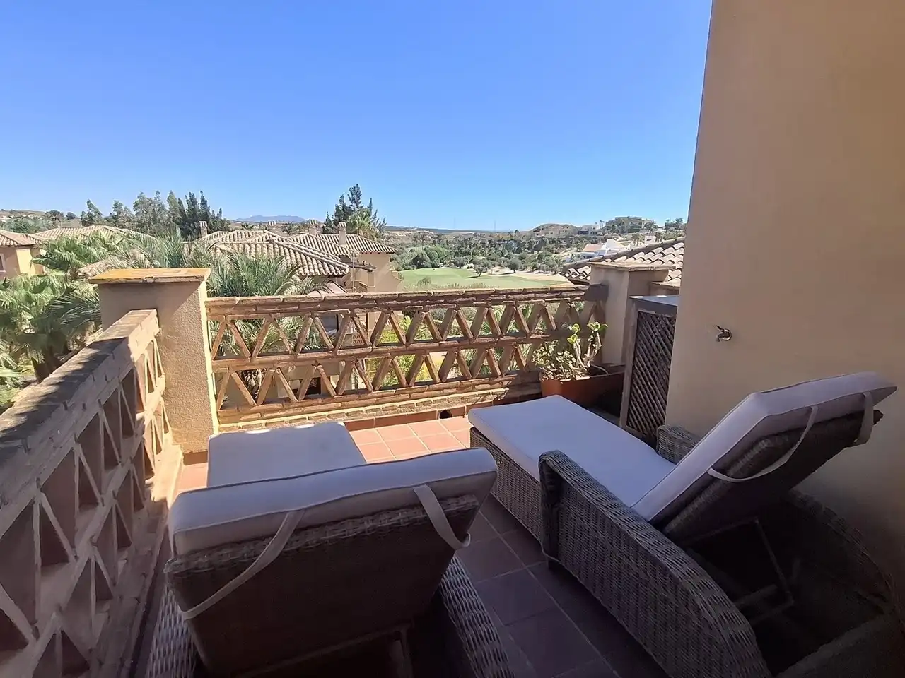 Reihenhaus mit Pool zum Verkauf in Golf Valle Este, imagen 19