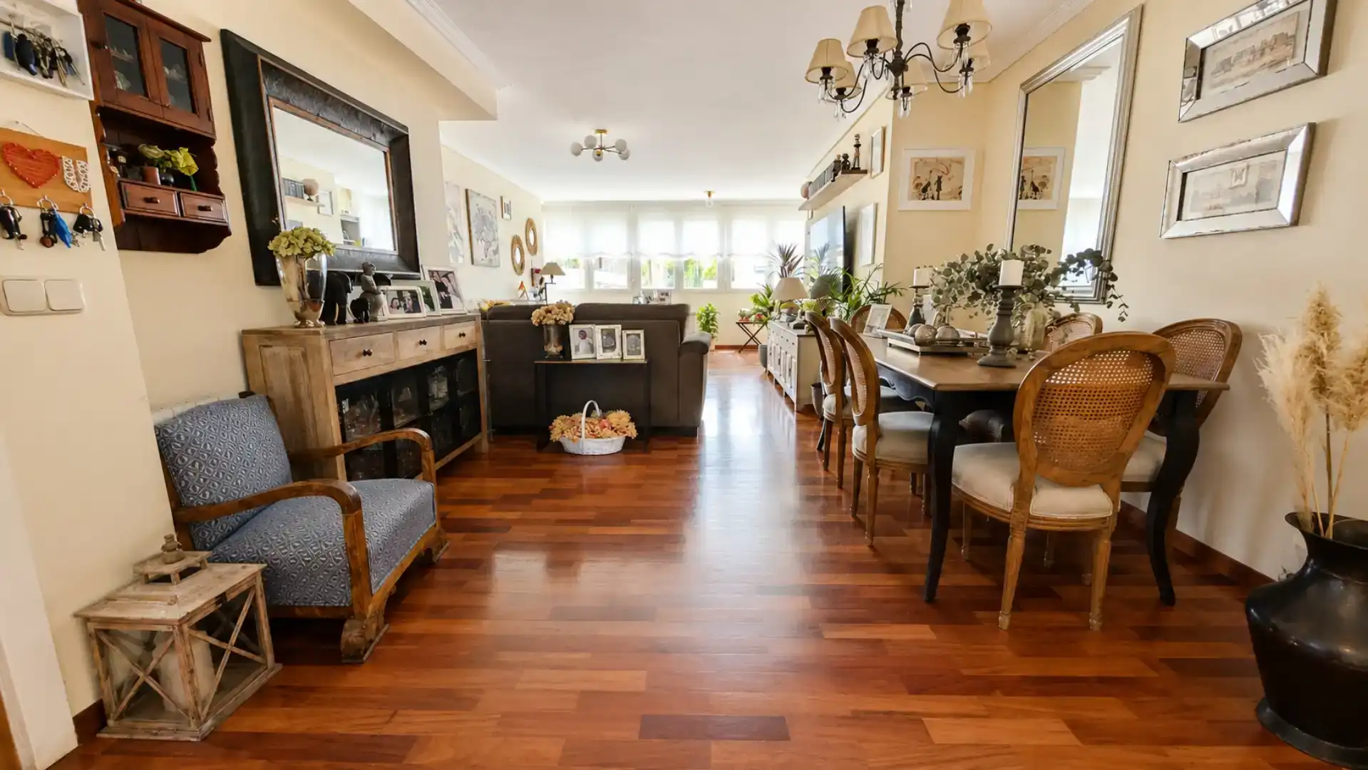 Sala d'estar de Pis en venda en La Moraleja