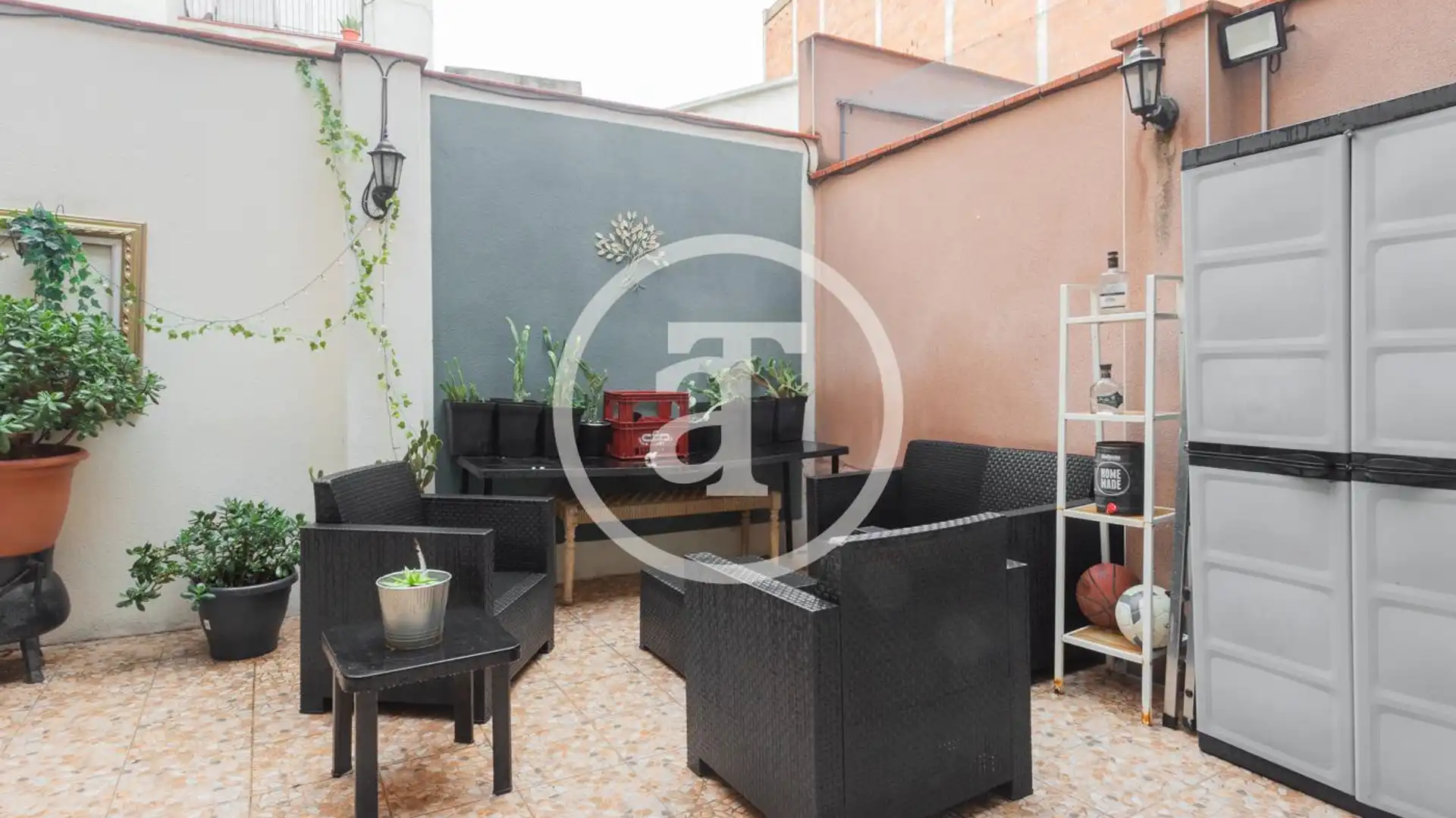 Terraza de Piso de alquiler en  Barcelona Capital con Calefacción, Amueblado y Horno