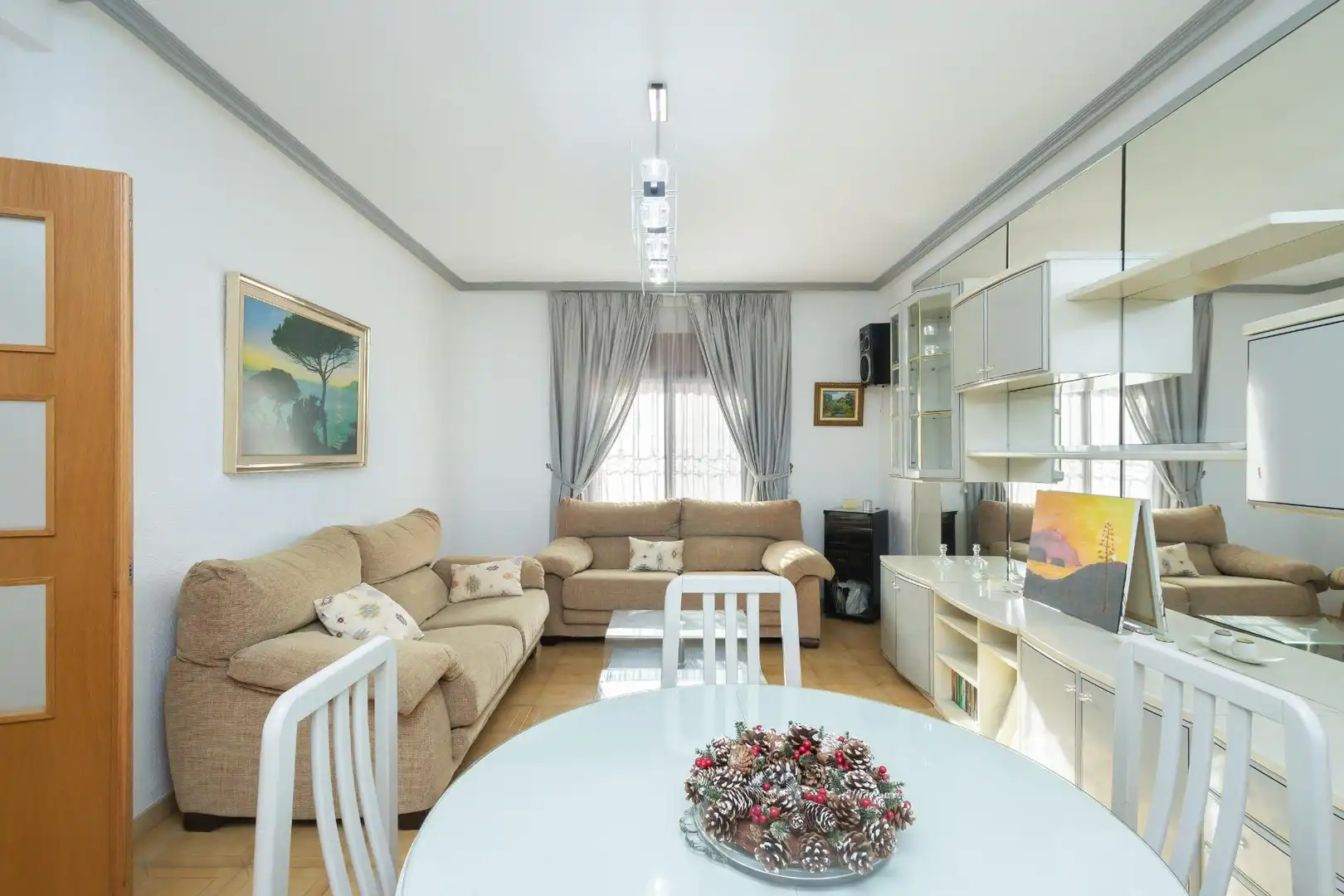 Sala d'estar de Casa adosada en venda en Roquetas de Mar amb Aire condicionat, Terrassa i Balcó