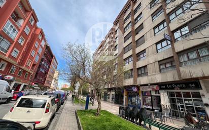 Exterior view of Flat for sale in Burgos Capital  with Heating and Terrace