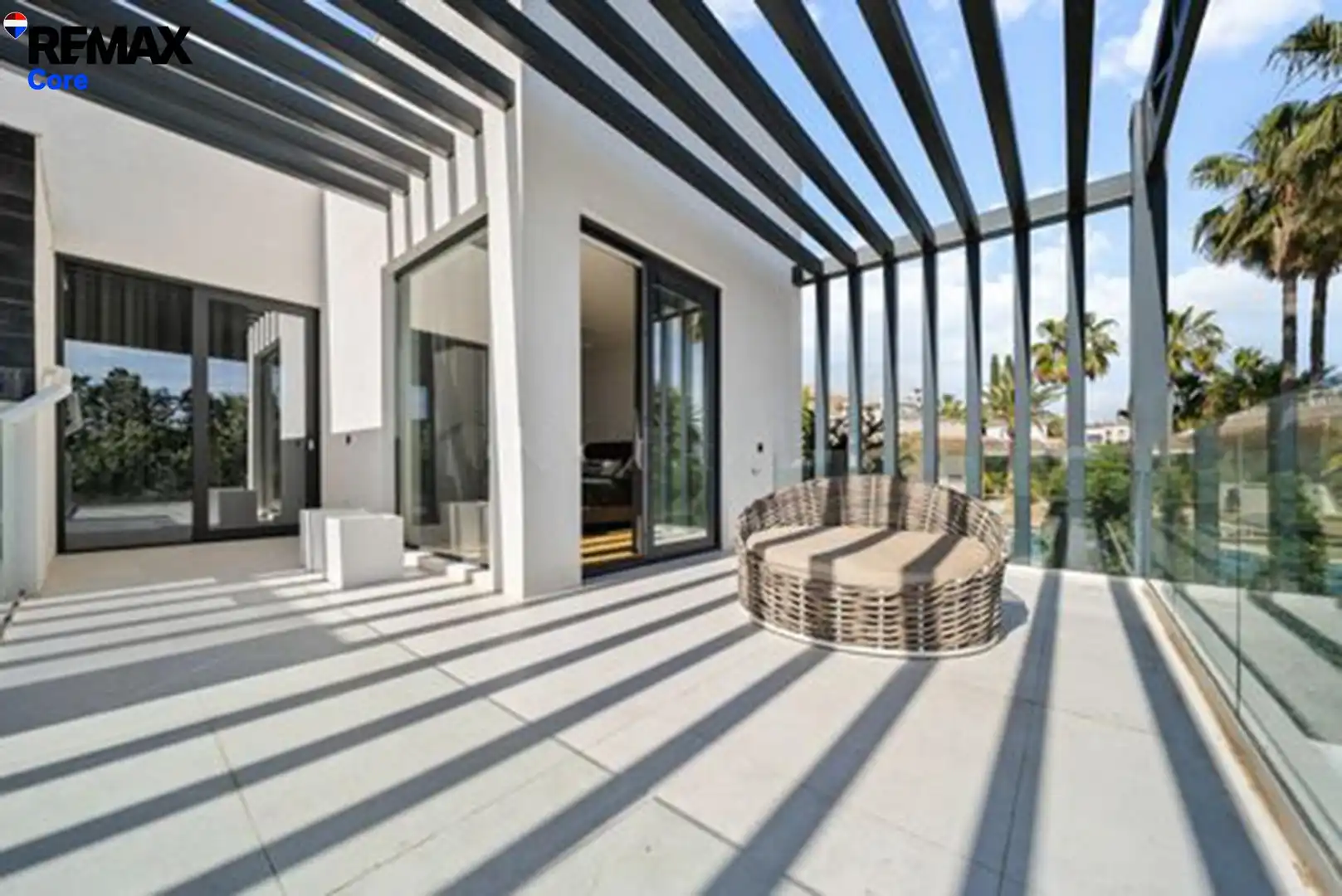Terrassa de Casa o xalet en venda en Marbella amb Aire condicionat, Calefacció i Jardí privat