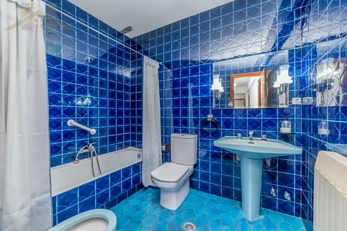 Bathroom of Houses for sale in Valdemoro  with Air Conditioner, Heating and Storage room