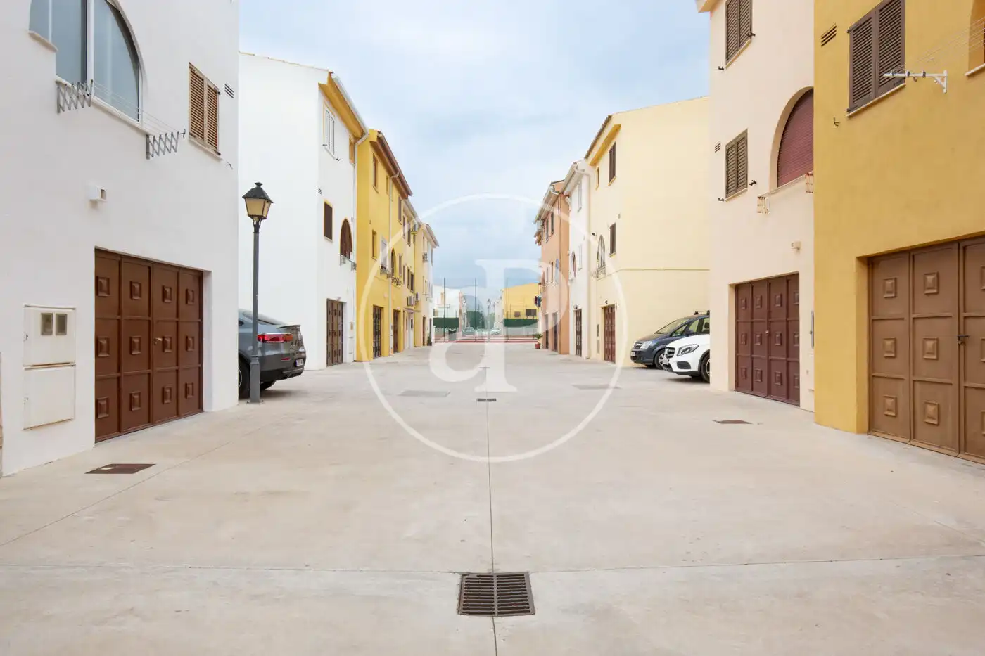 Vista exterior de Casa adosada en venta en Benicasim / Benicàssim con Aire acondicionado, Calefacción y Jardín privado