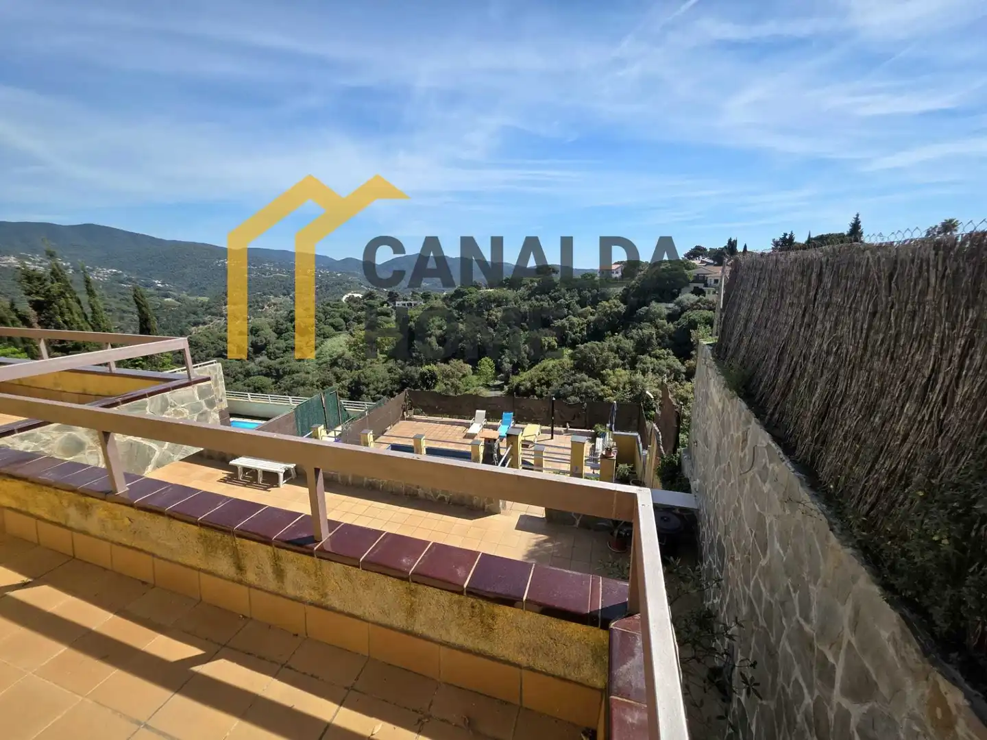 Casa aparellada amb piscina en venda a Carrer Sot de Can Puig, imagen 35