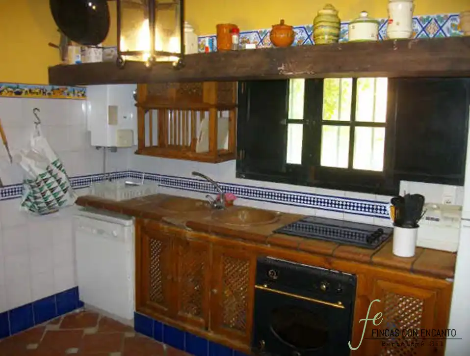 Küche von Country house zum Verkauf in Marchena mit Privatgarten, Terrasse und Schwimmbad