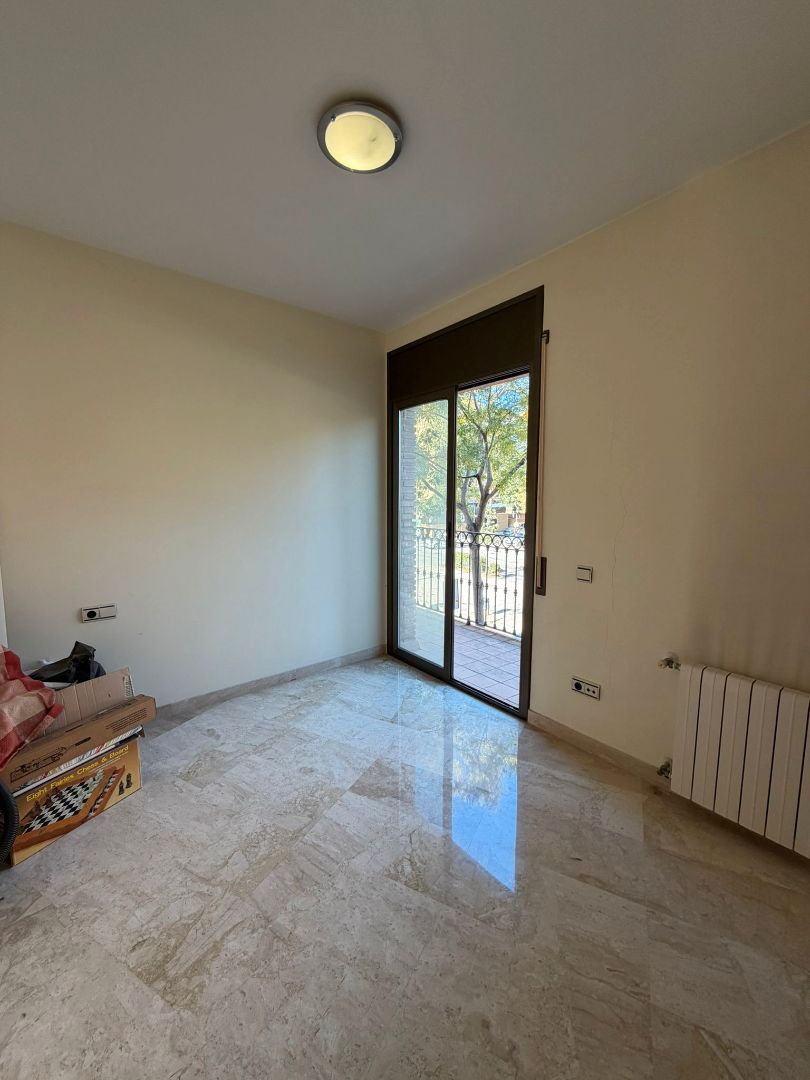 Dormitori de Casa o xalet en venda en Gavà amb Aire condicionat, Terrassa i Moblat