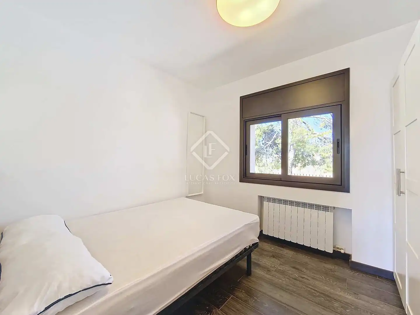 Dormitori de Casa o xalet de lloguer en Vilanova i la Geltrú amb Aire condicionat, Jardí privat i Terrassa