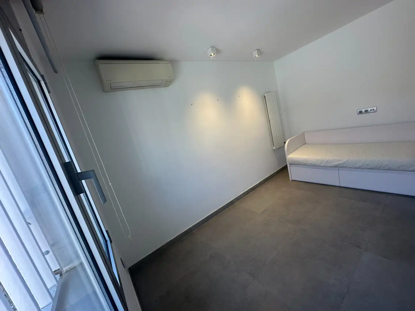 Ático con ascensor en venta en Carrer d'Amèrica, imagen 30