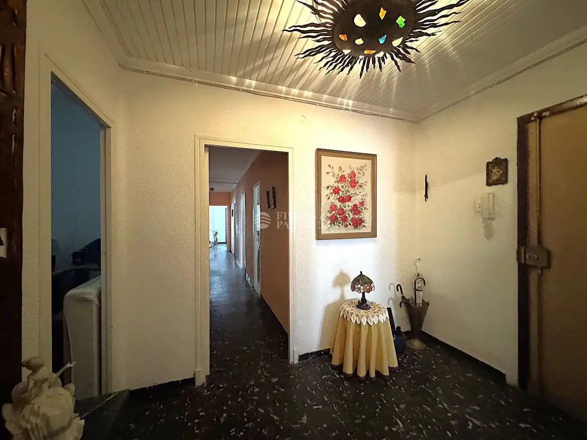 Flat for sale in Valencia  with Balcony