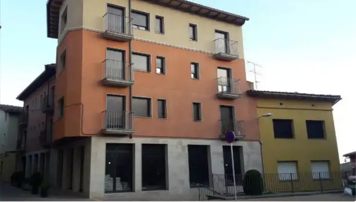 Vista exterior de Local en venta en Sant Hipòlit de Voltregà