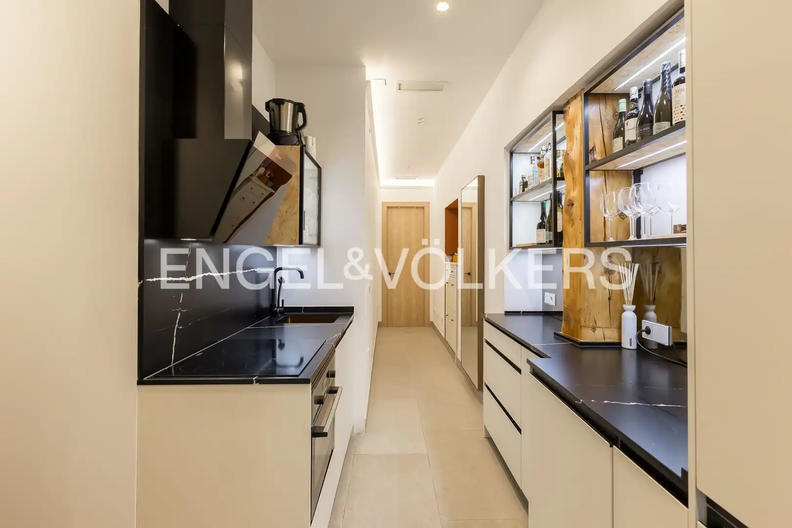 Cocina de Piso de alquiler en Madrid con Aire acondicionado, Calefacción y Amueblado