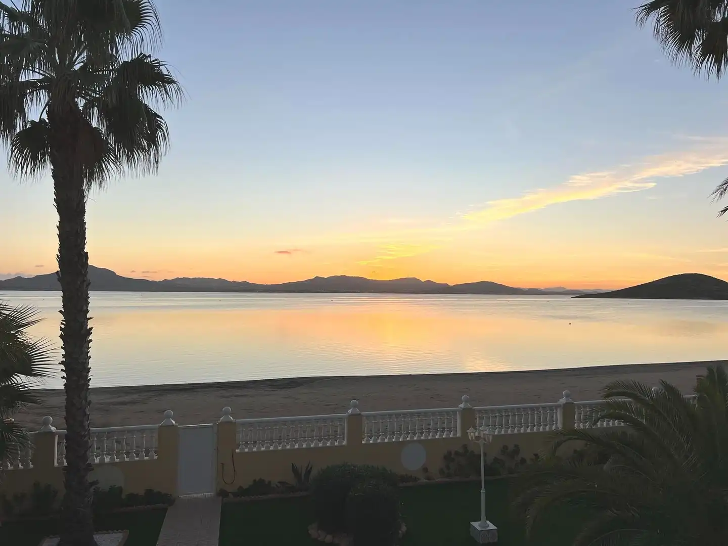Haus oder Chalet zum Verkauf in La Manga del Mar Menor mit Klimaanlage, Heizung und Privatgarten