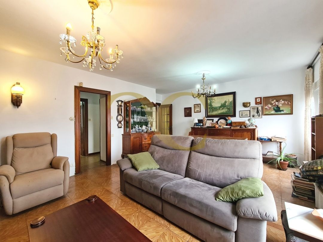 Sala d'estar de Pis en venda en Gijón  amb Calefacció