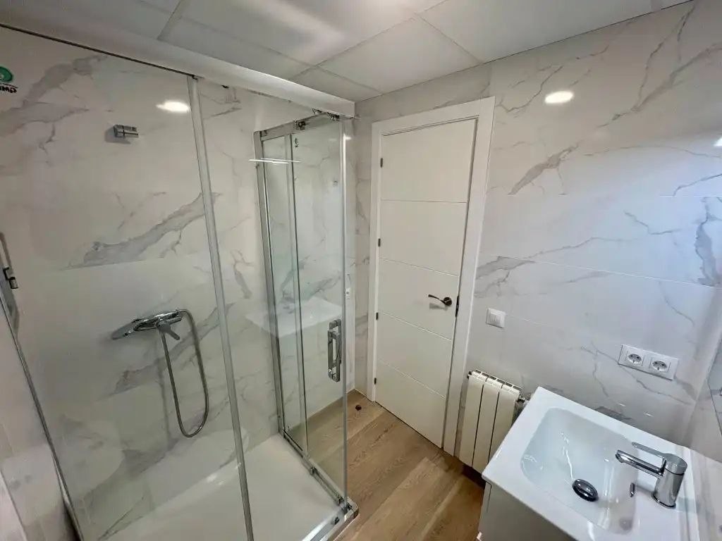 Bathroom of Flat for rent in Córdoba  with Terrace