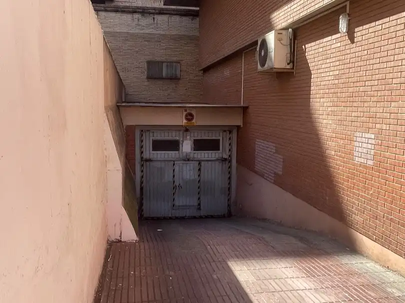 Individual to rent in Carrer Sant Joan de Mata 7, imagen 2