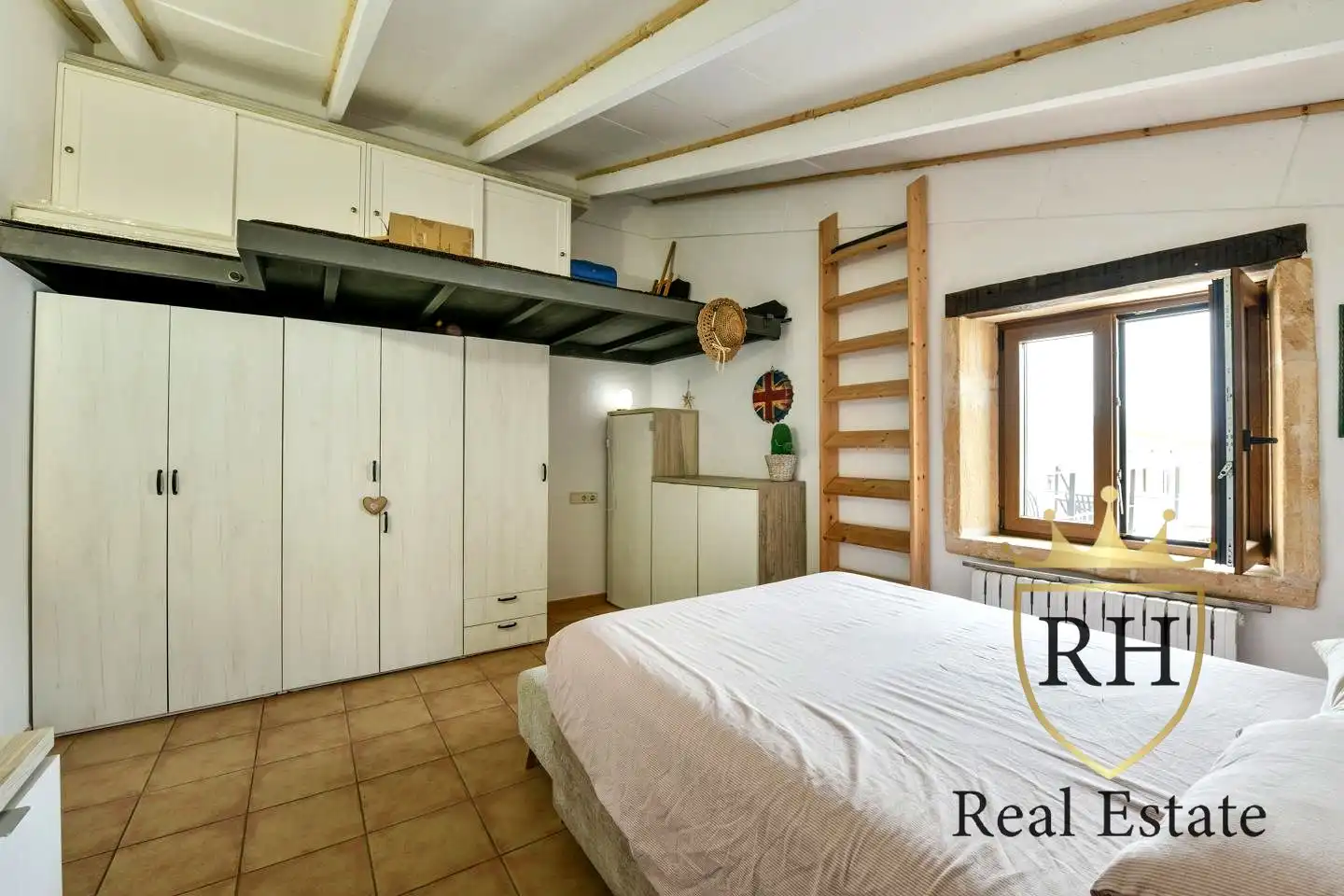 Bedroom of Houses for sale in Campanet  with Air Conditioner, Heating and Terrace