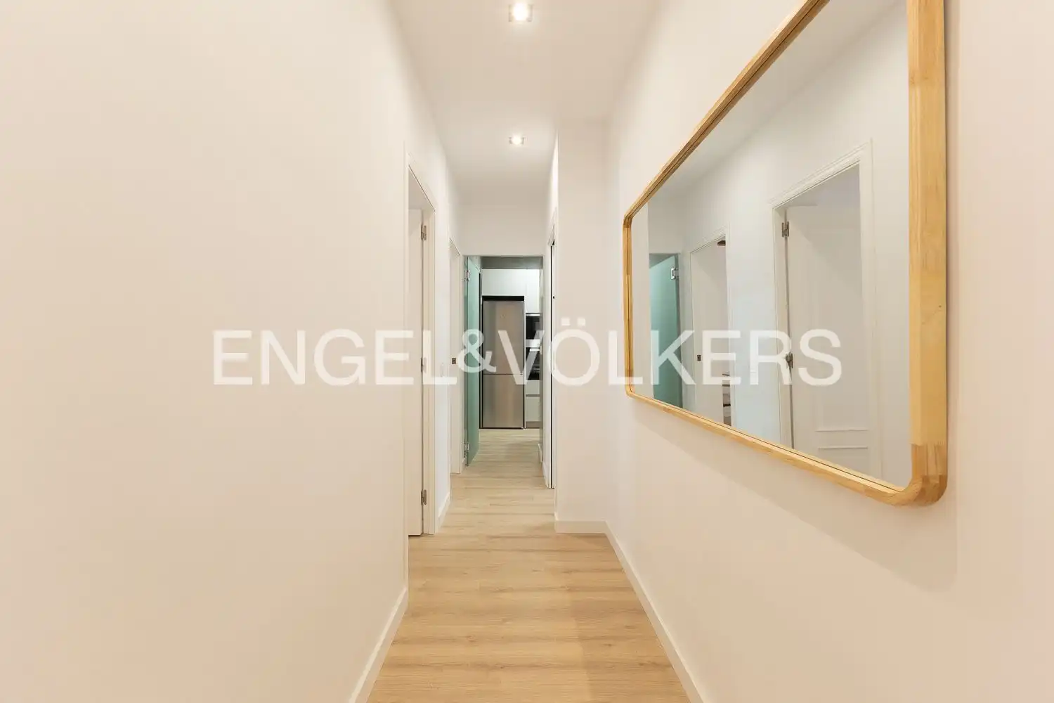 Flat for rent in Valencia  with Air Conditioner, Heating and Parquet flooring