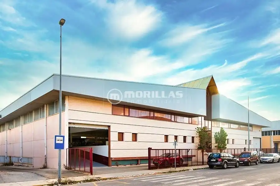 Vista exterior de Nave industrial en venta en Yecla