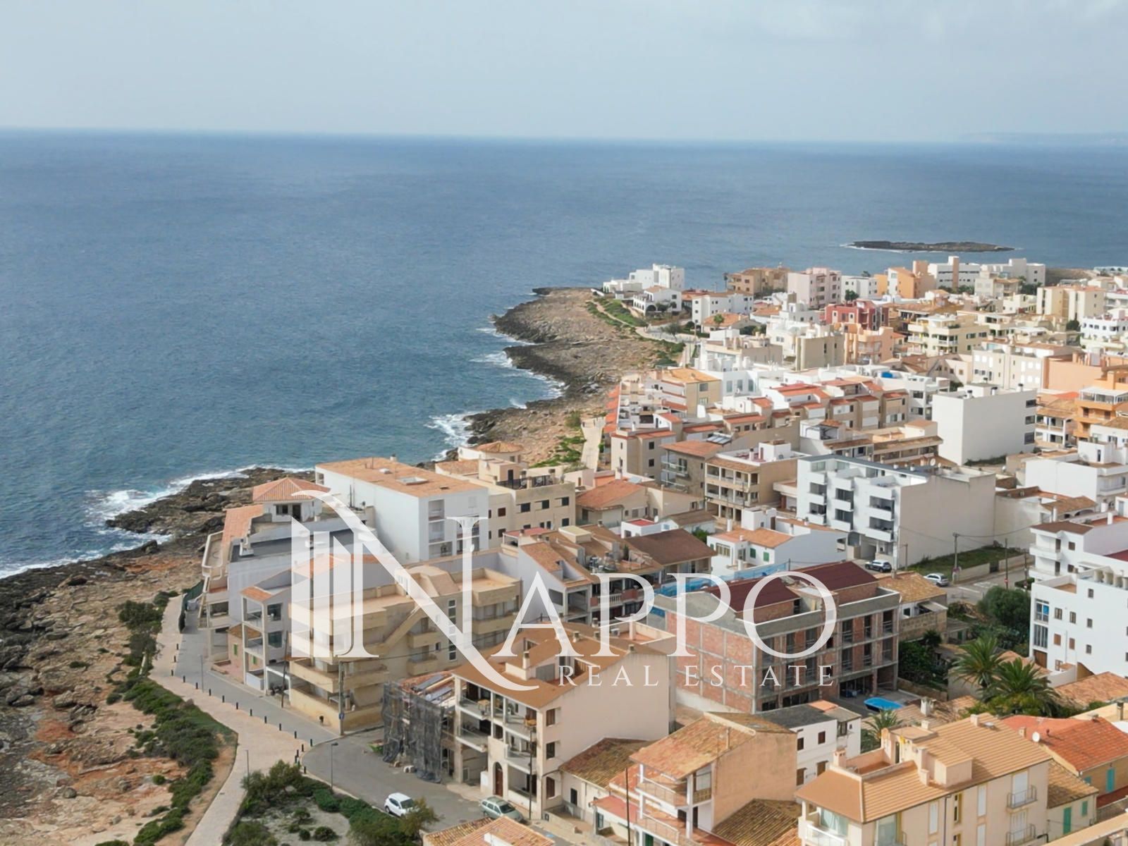 Vista exterior de Casa o xalet en venda en Ses Salines amb Aire condicionat, Calefacció i Jardí privat