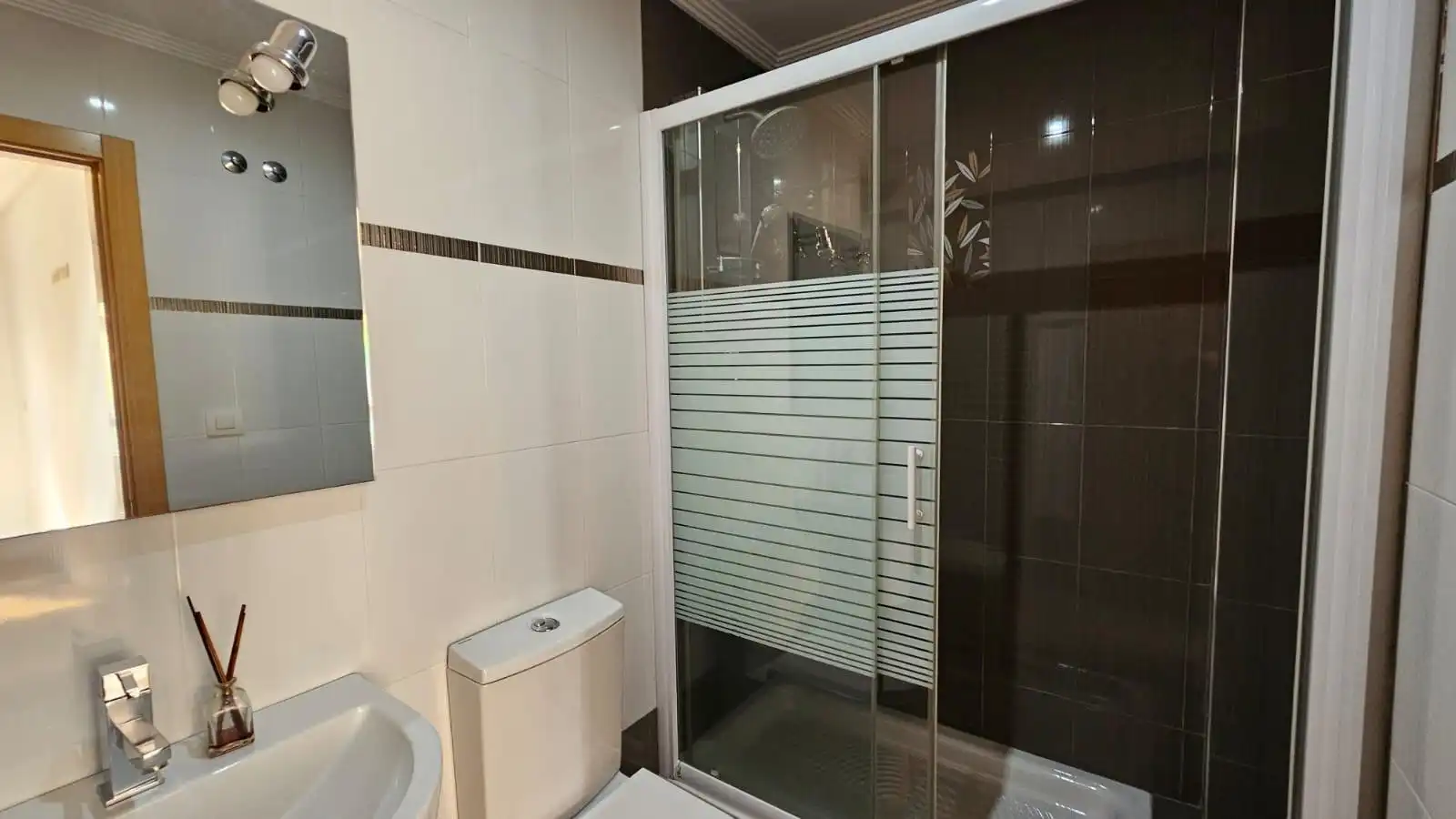 Baño de Piso de alquiler en Elche / Elx con Amueblado