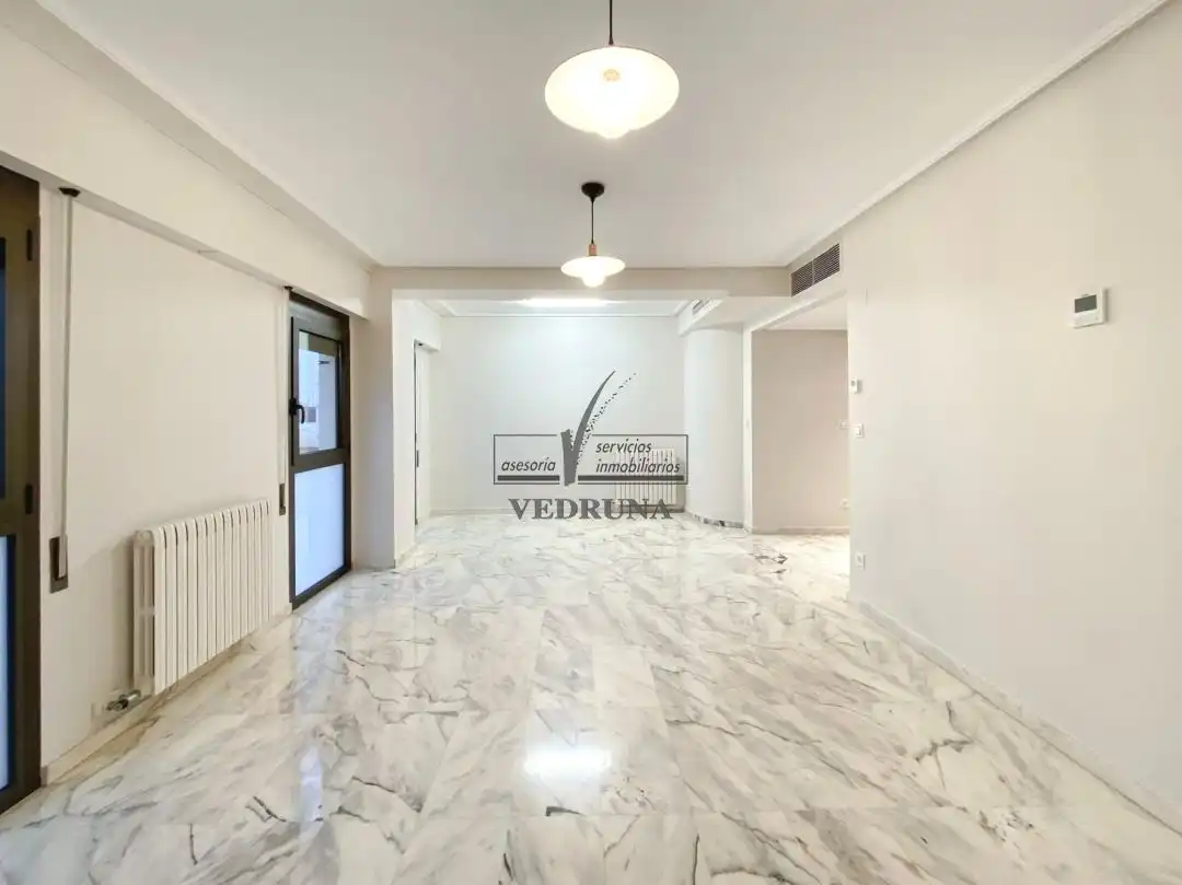 Living room of Flat for rent in Zaragoza  with Air Conditioner, Heating and Terrace