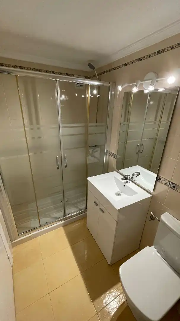 Flat for rent in Avenida de la Constitución de 1978, Camposoto - Gallineras