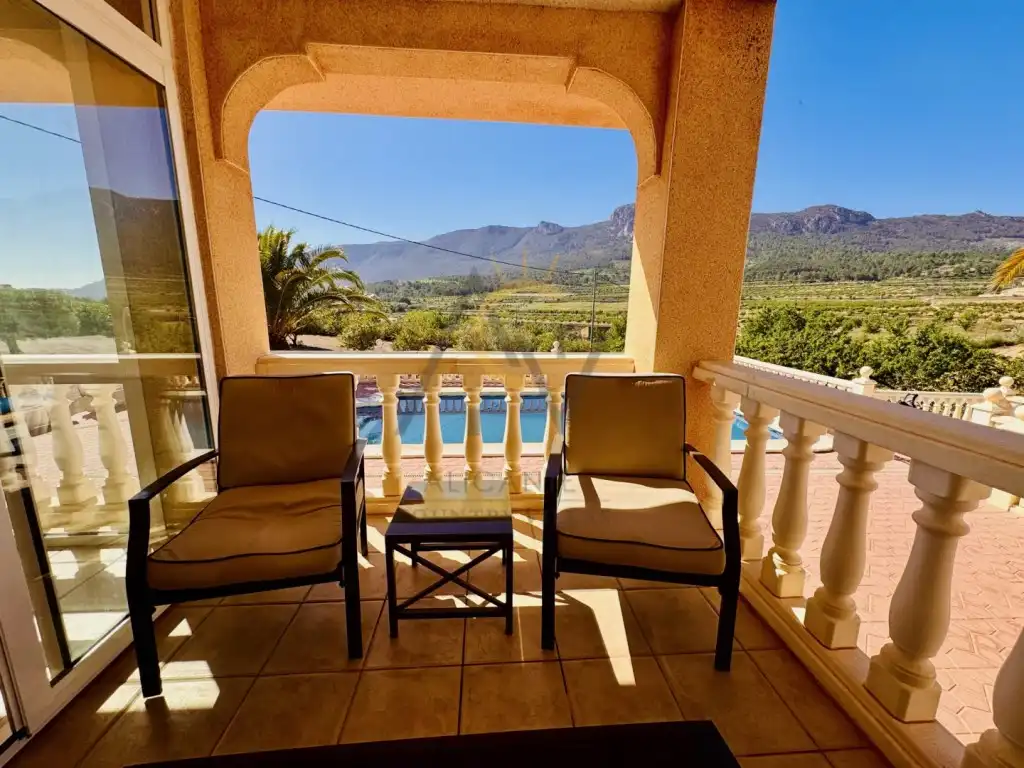 Villa mit Pool zum Verkauf in Partida Solana Alta De Algayat, imagen 25