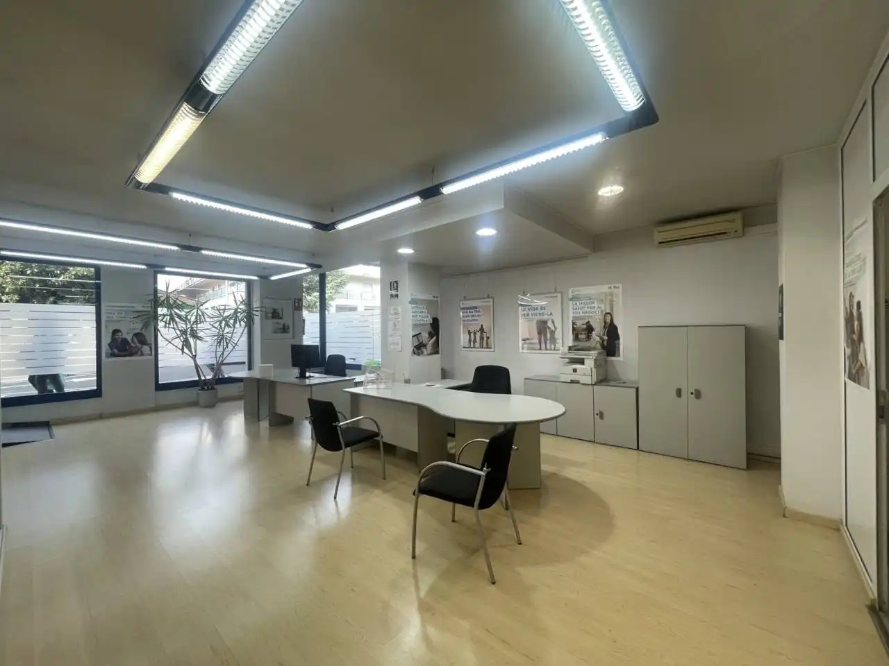 Local comercial en alquiler en Calle Ronda Francesc Camprodon, imagen 2