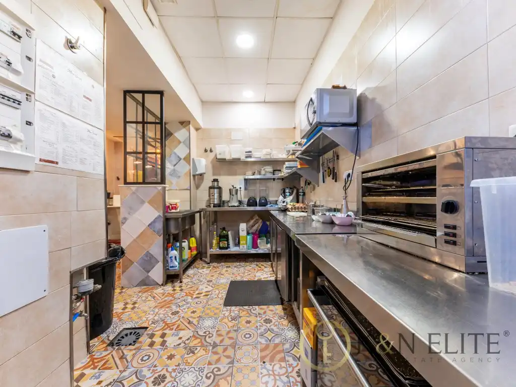 Local comercial en traspaso en Calle Angel Lozano, imagen 18