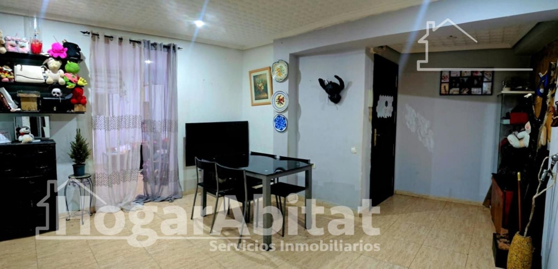 Habitación de Ático en venta en Manises con Aire acondicionado, Terraza y Balcón