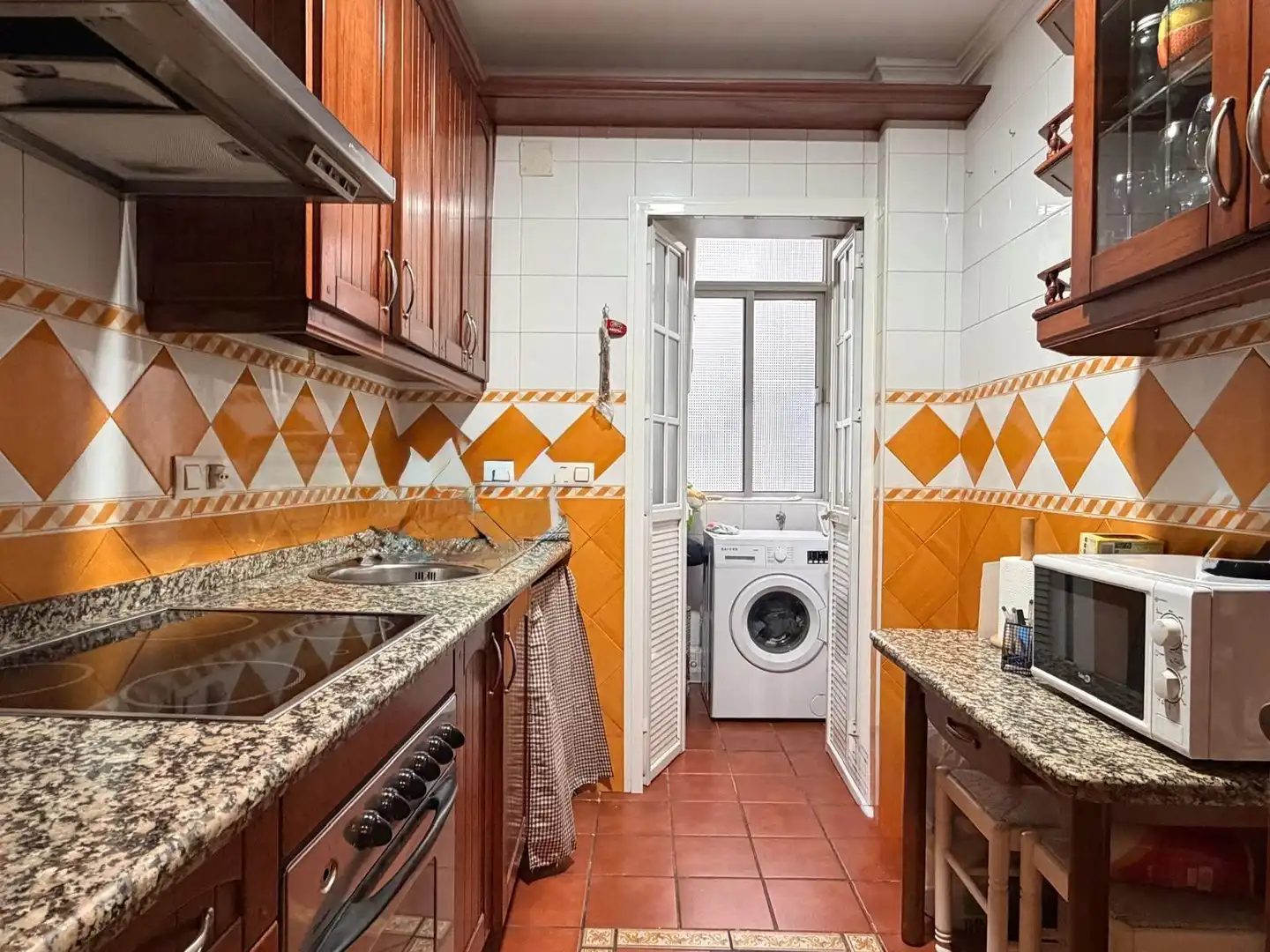Kitchen of Flat for sale in Sevilla