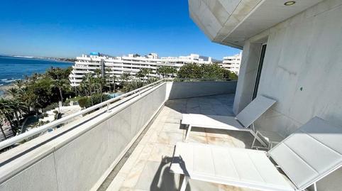 Foto 2 de Apartament de lloguer a Playa de la Fontanilla, Málaga