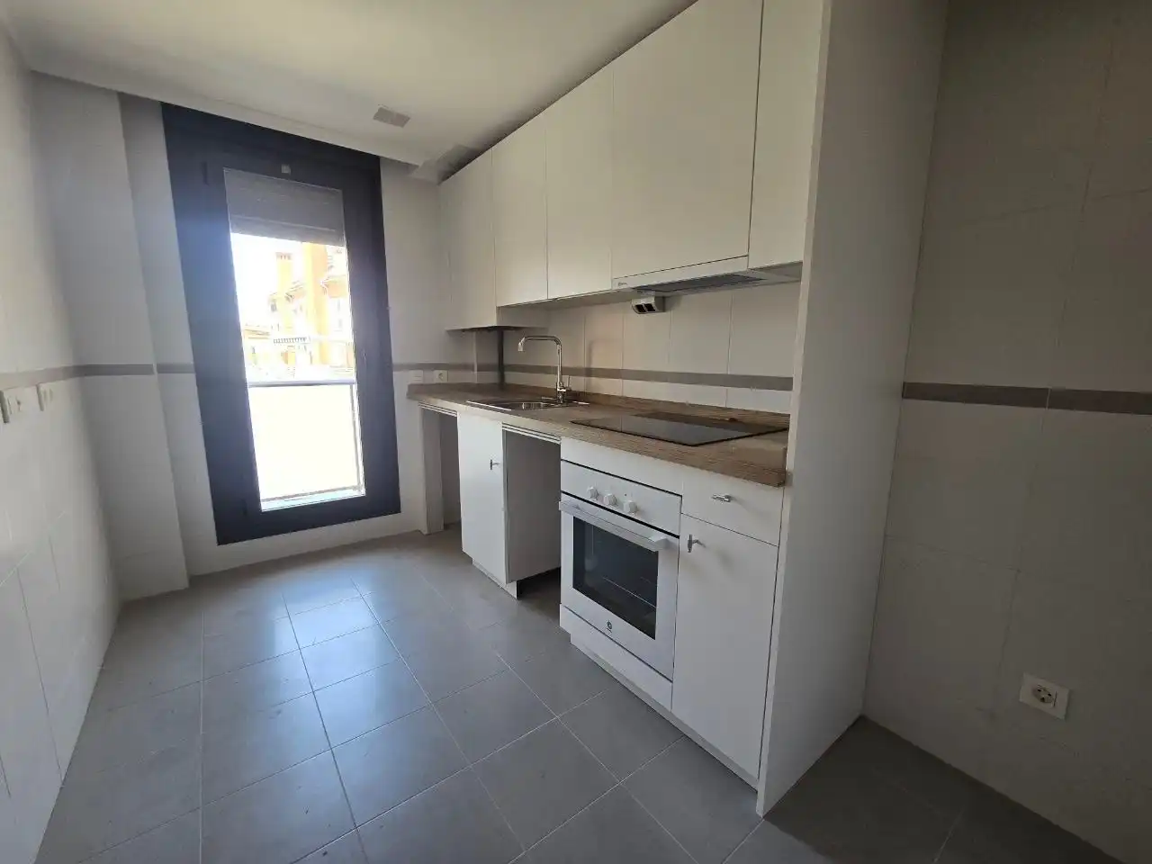 Apartamento con ascensor en venta en Monjes Bernardos