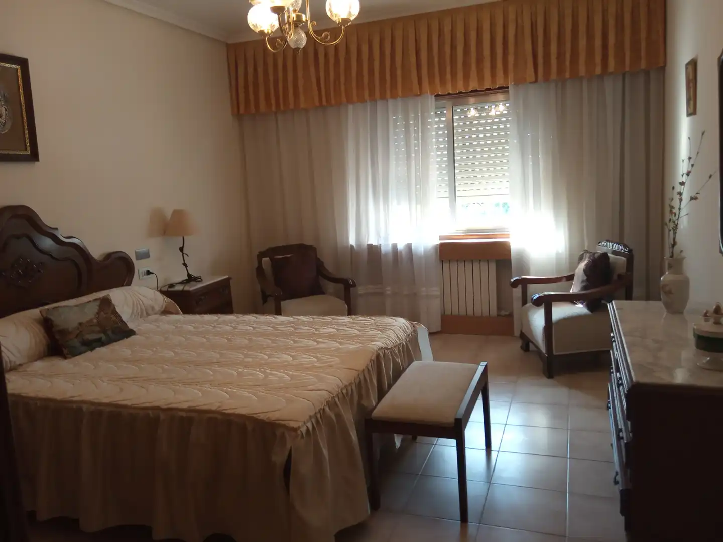 Habitación de Piso en venta en Ribadavia con Calefacción, Amueblado y Balcón