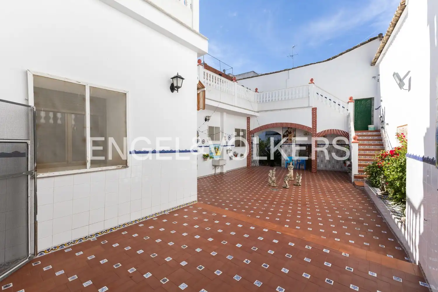 Exterior view of Houses for sale in Villanueva de Castellón  with Heating and Private garden