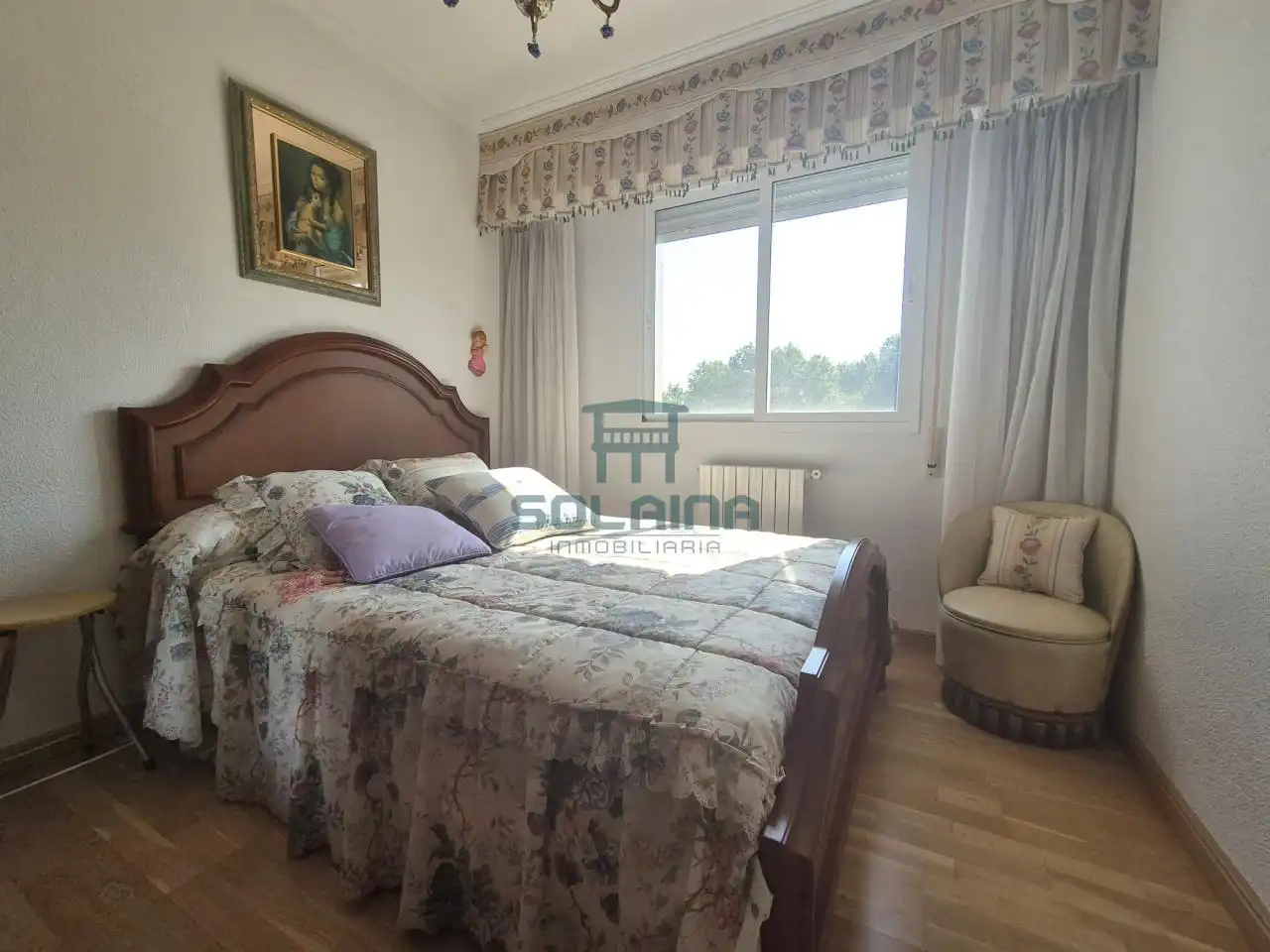 Dormitori de Casa o xalet en venda en Coles amb Calefacció, Jardí privat i Moblat