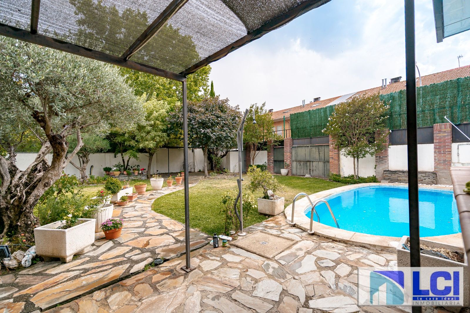 Piscina de Casa adosada de lloguer en Alcalá de Henares amb Calefacció, Jardí privat i Piscina