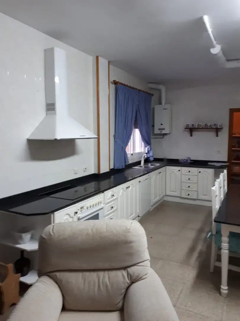 Cuina de Finca rústica en venda en Sierro amb Aire condicionat, Jardí privat i Terrassa