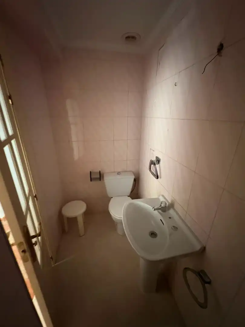 Bany de Pis en venda en Granada