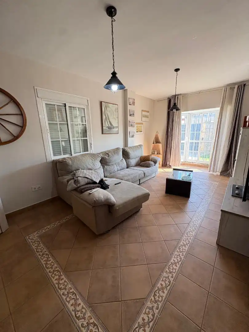 Sala d'estar de Casa o xalet en venda en Sanlúcar de Barrameda amb Aire condicionat, Jardí privat i Piscina