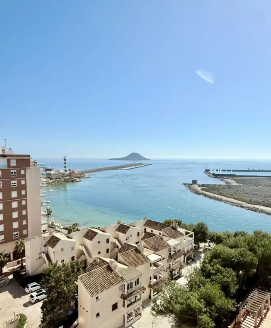 Außenansicht von Dachboden zum Verkauf in La Manga del Mar Menor mit Klimaanlage, Abstellraum und Möbliert