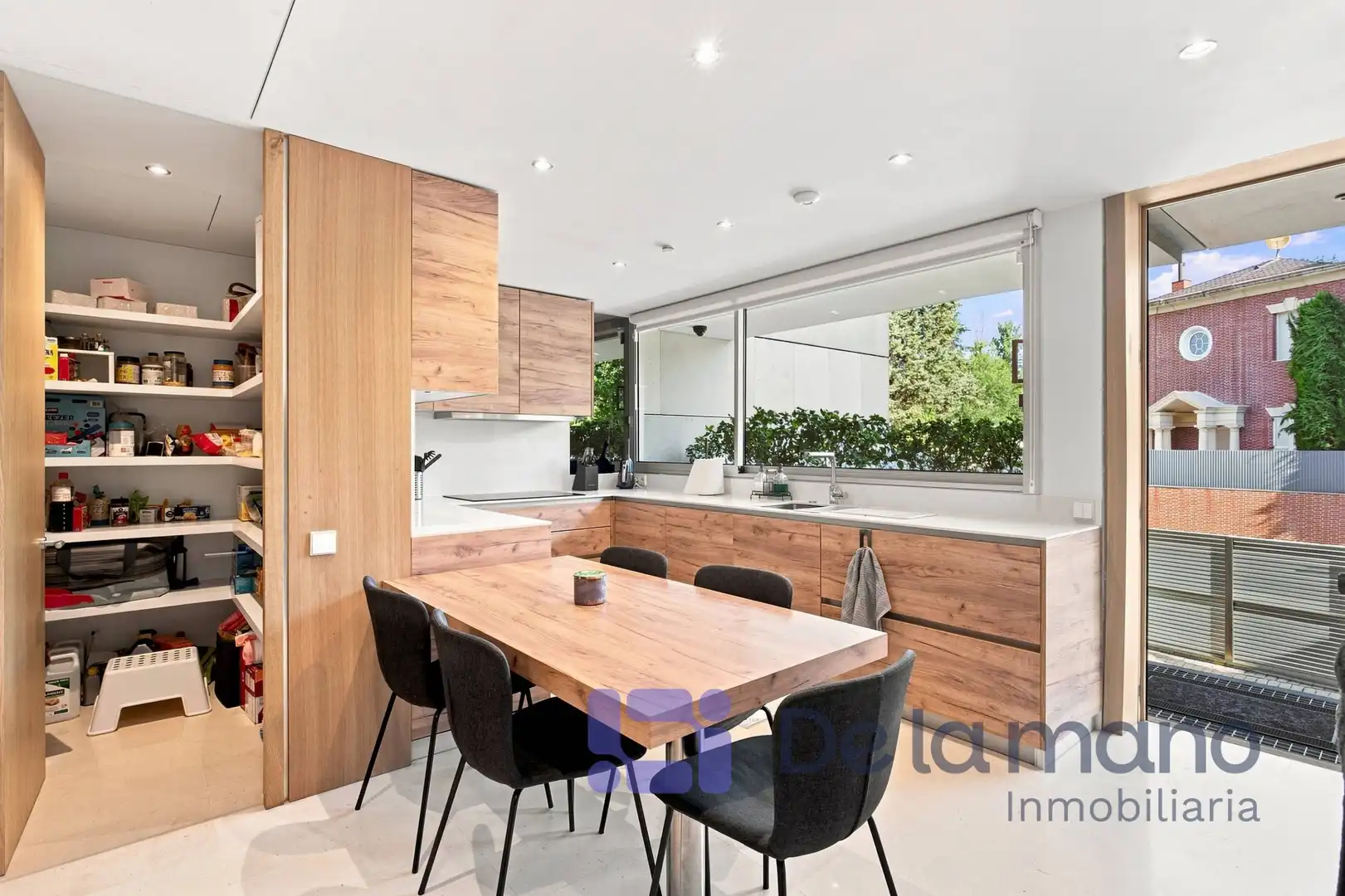 Kitchen of Houses for sale in Madrid  with Air Conditioner, Heating and Private garden