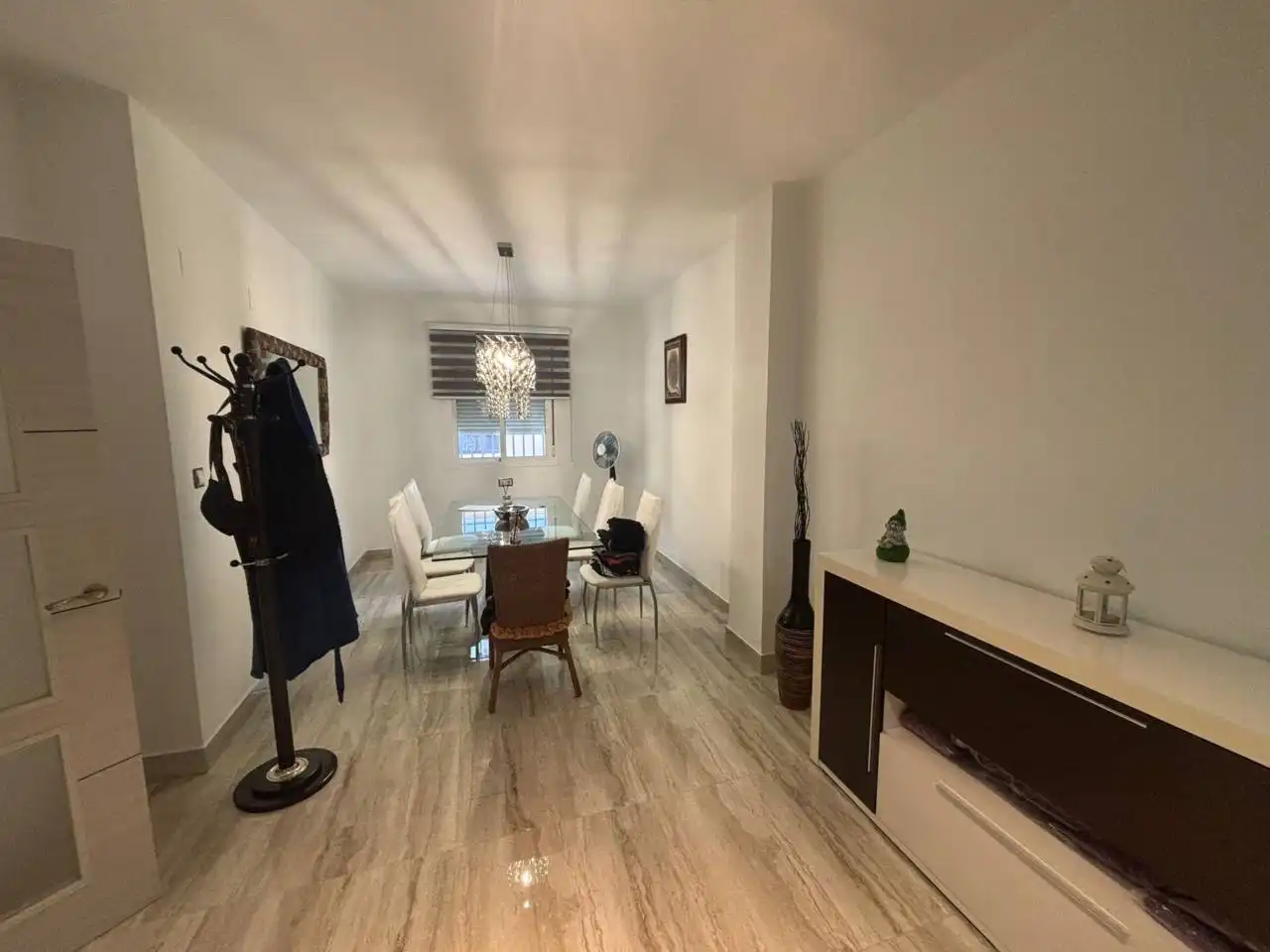 Comedor de Casa adosada en venta en Dos Hermanas con Aire acondicionado, Calefacción y Jardín privado