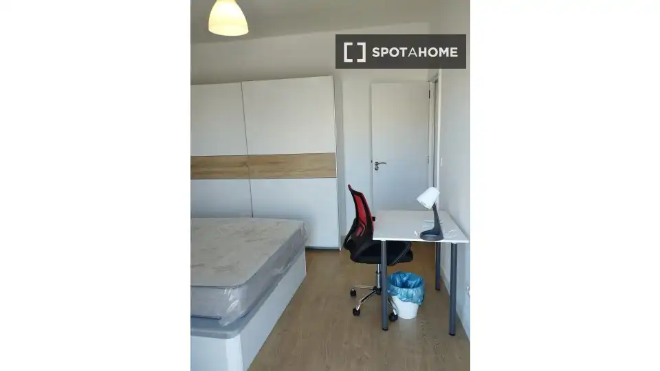 Room in Zaragoza, Zaragoza