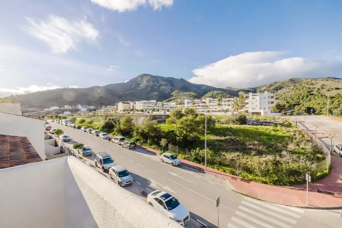 Vista exterior de Casa adosada en venta en Benalmádena con Calefacción, Jardín privado y Terraza