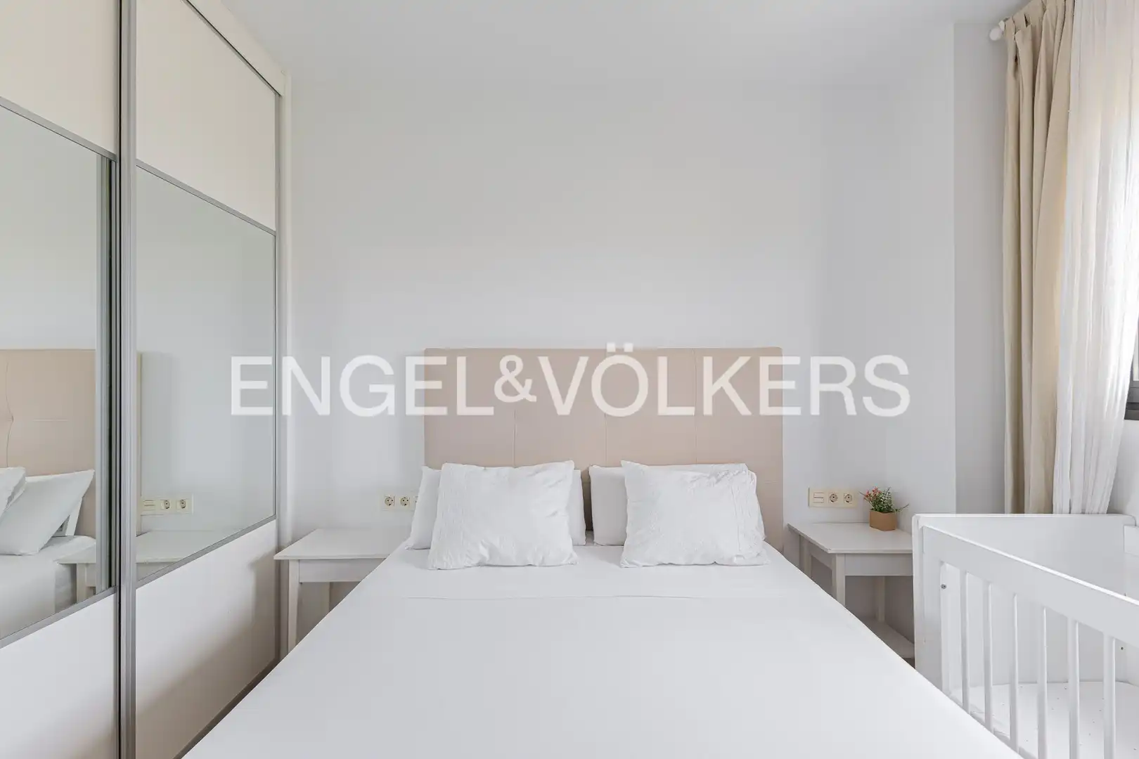 Habitación de Piso en venta en Sant Joan Despí con Aire acondicionado, Calefacción y Parquet