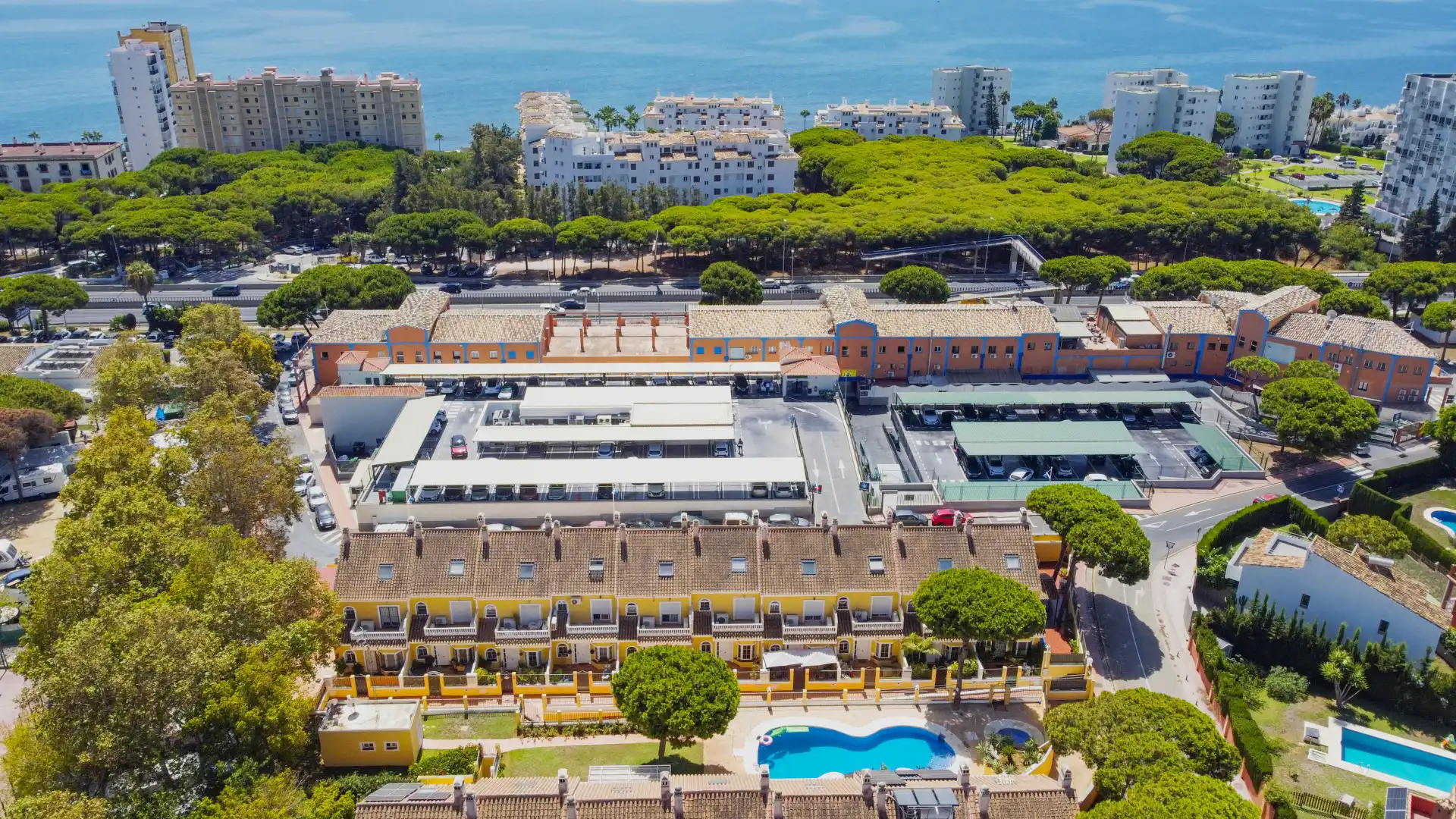 Detached homes for sale in Calahonda