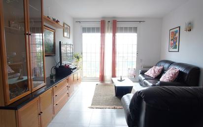 Living room of Flat for sale in  Barcelona Capital  with Heating, Oven and Balcony