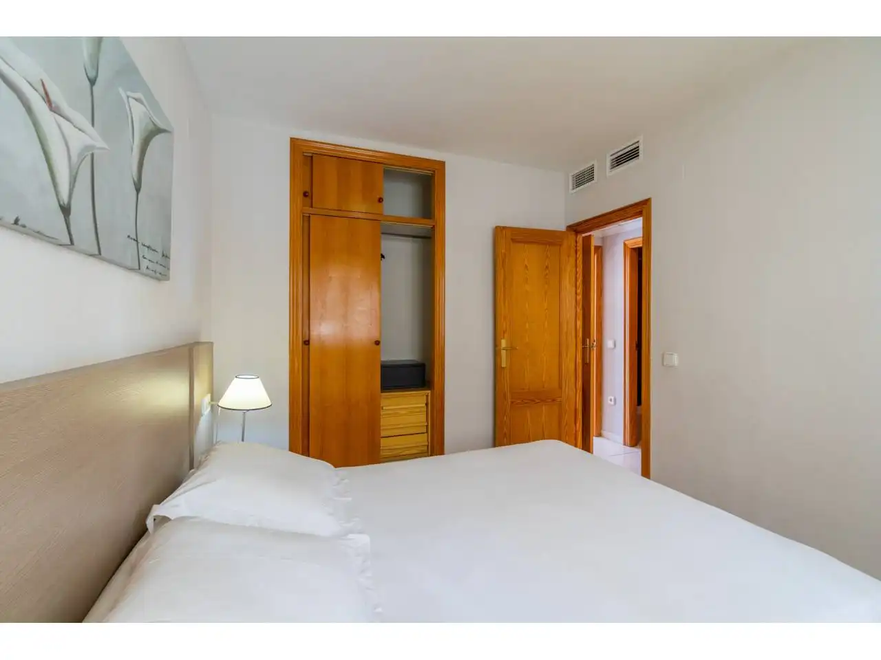 Habitación de Casa adosada en venta en Calpe / Calp con Aire acondicionado, Terraza y Amueblado